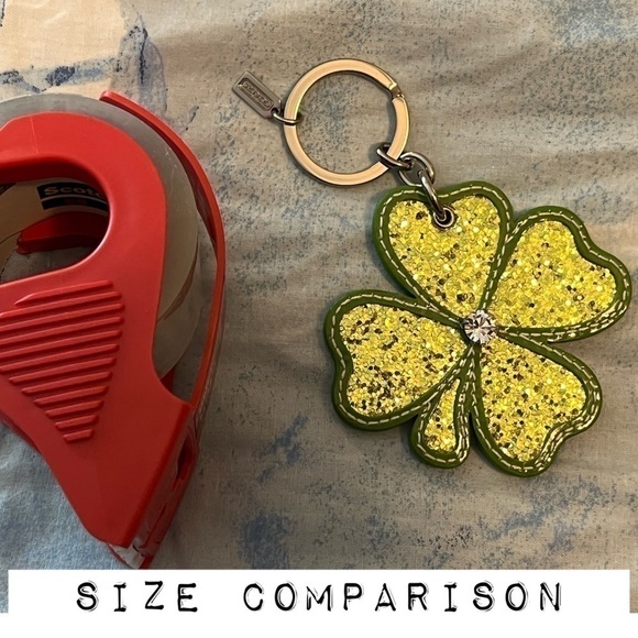 Coach Clover St Saint Patrick’s Day Four Leaf Clover Keychain Fob Green Vintage - Picture 5 of 7